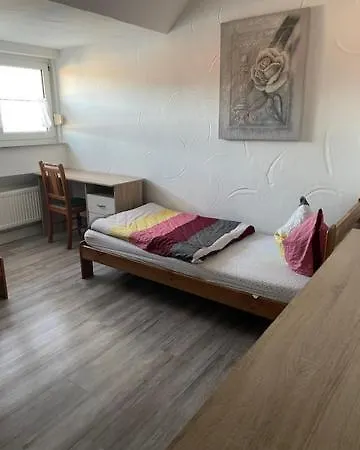 Monteur-ferienwohnung Flori Apartment *